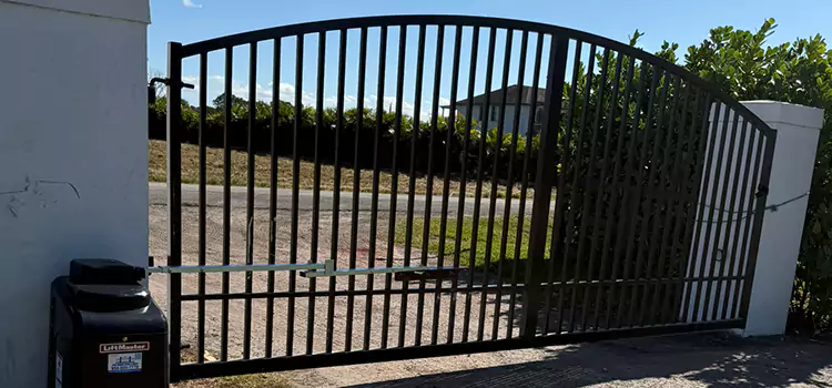 Driveway Fence Repair Newton
